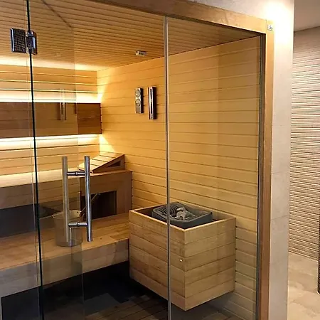 Bel Etage Luxury 招待所 4*